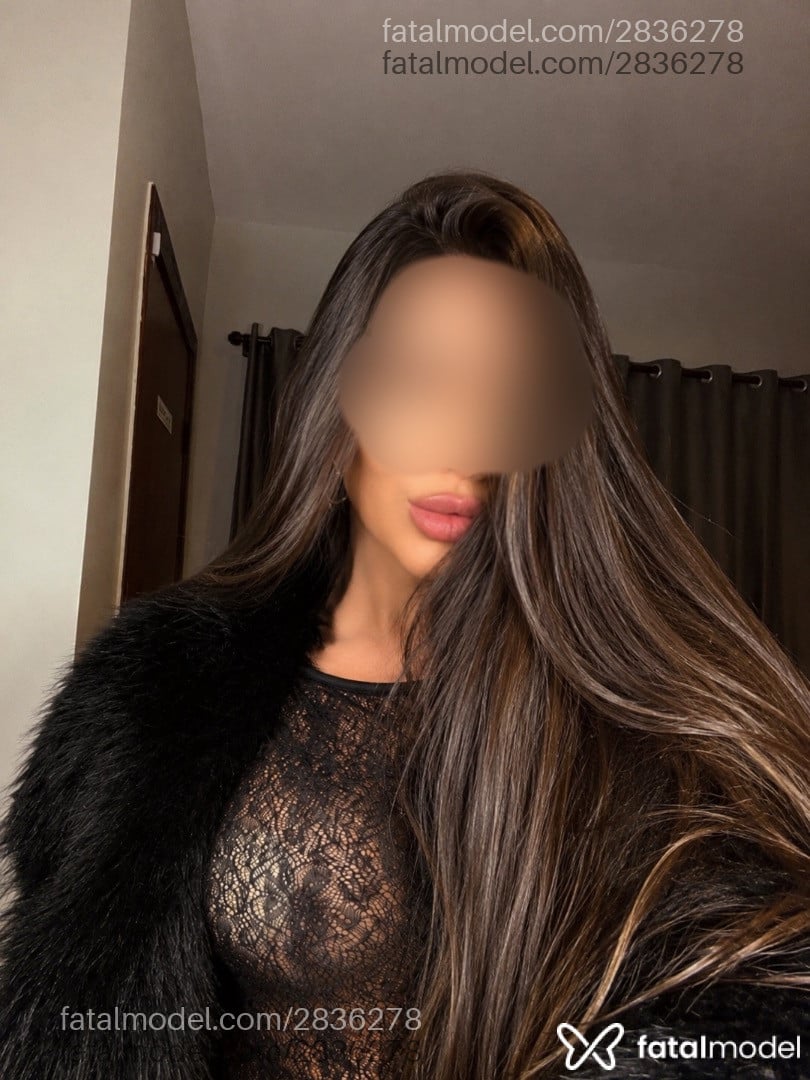 Acompanhante mulher com cabelo castanho de olhos castanhos - Laís Belmont