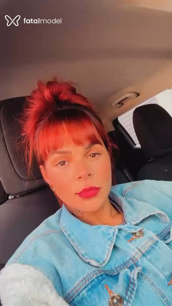 Acompanhante mulher ruiva (o) de olhos castanhos - Dayane Honório Acompanhante mulher ruiva (o) de olhos castanhos - Dayane Honório