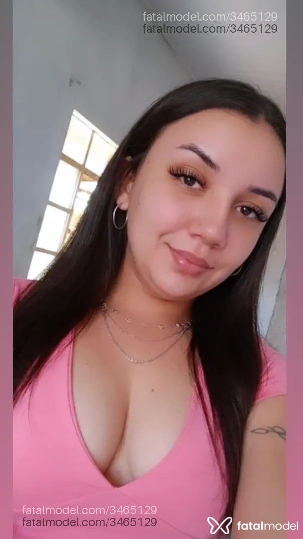 Acompanhante mulher morena (o) de olhos pretos - Isa