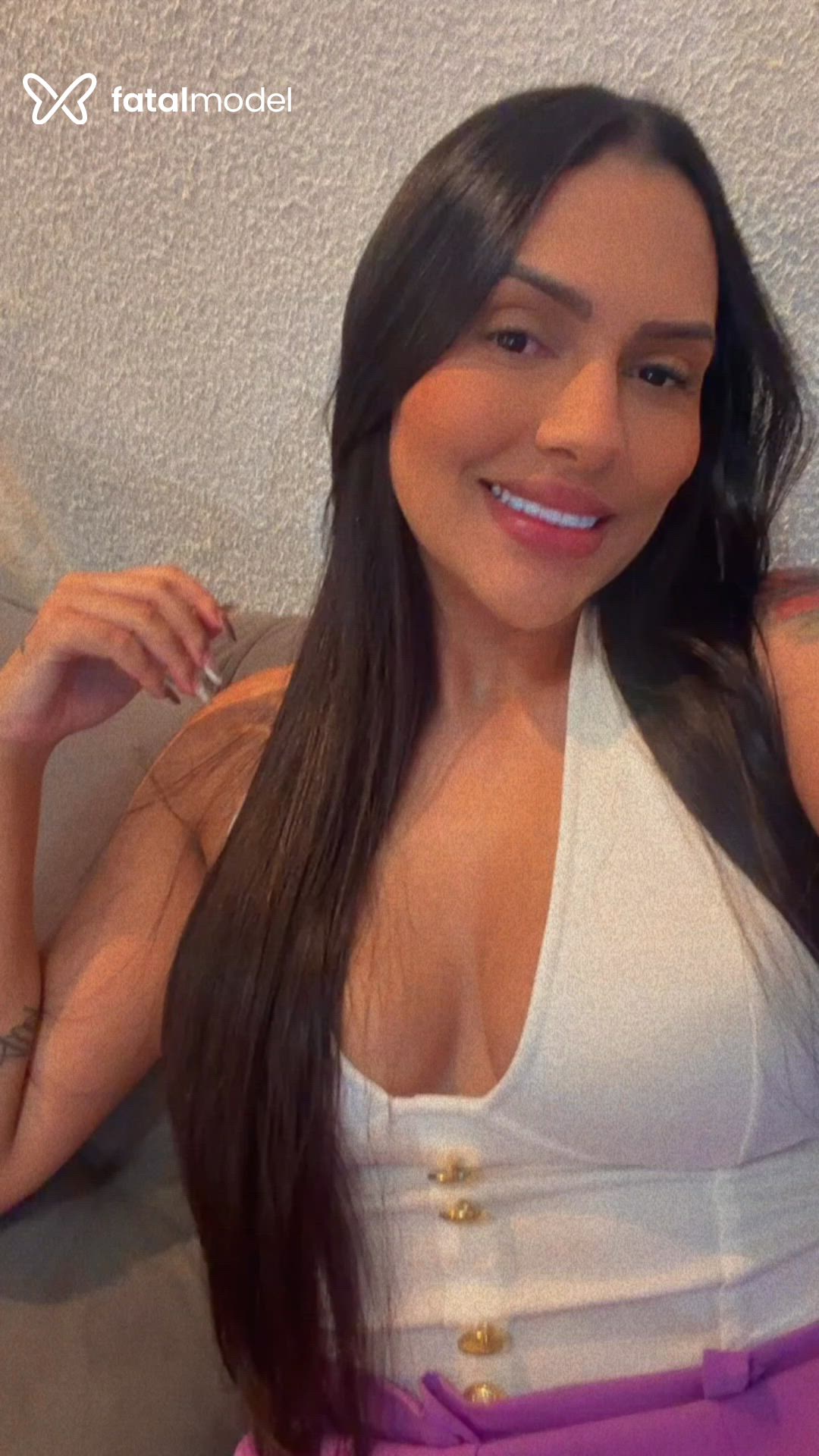 Acompanhante mulher com cabelo castanho de olhos castanhos - Bruna Acompanhante mulher com cabelo castanho de olhos castanhos - Bruna