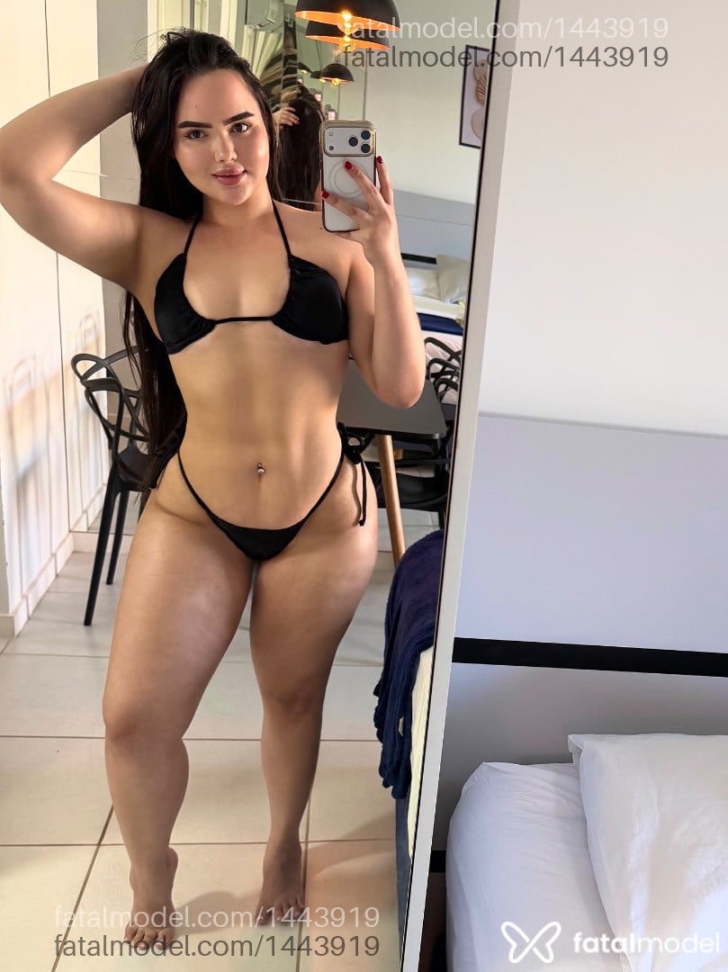 Acompanhante mulher com cabelo castanho de olhos castanhos - Alyna Volkov