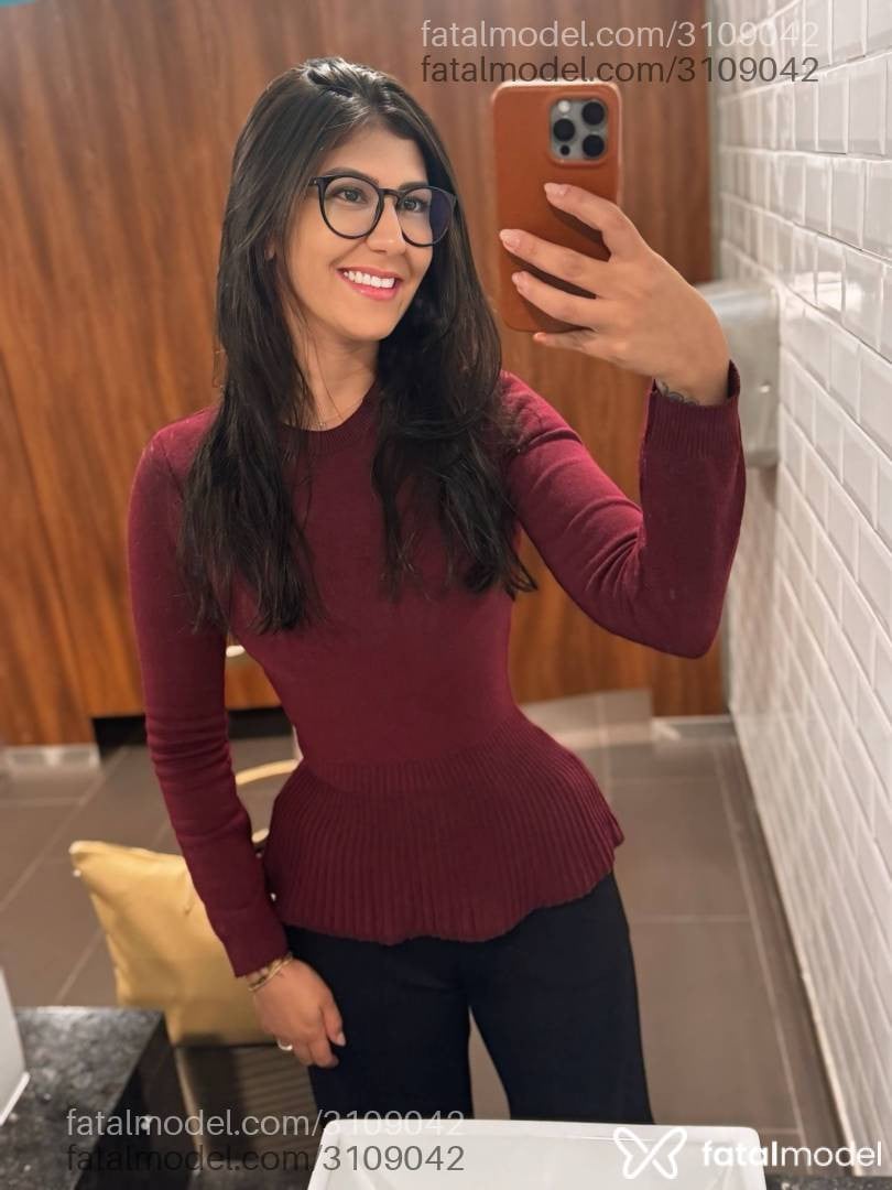 Acompanhante mulher morena (o) de olhos pretos em São Paulo - Agatha