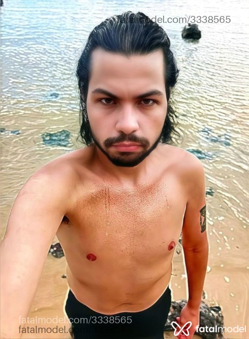 Acompanhante homem com cabelo castanho de olhos castanhos - Matosrob