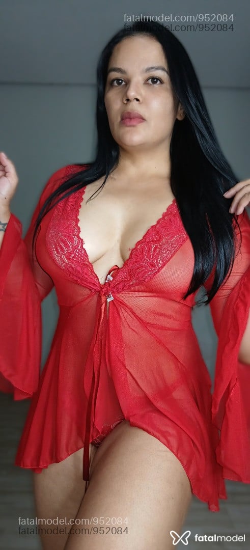 Acompanhante mulher morena (o) de olhos castanhos - Lorena