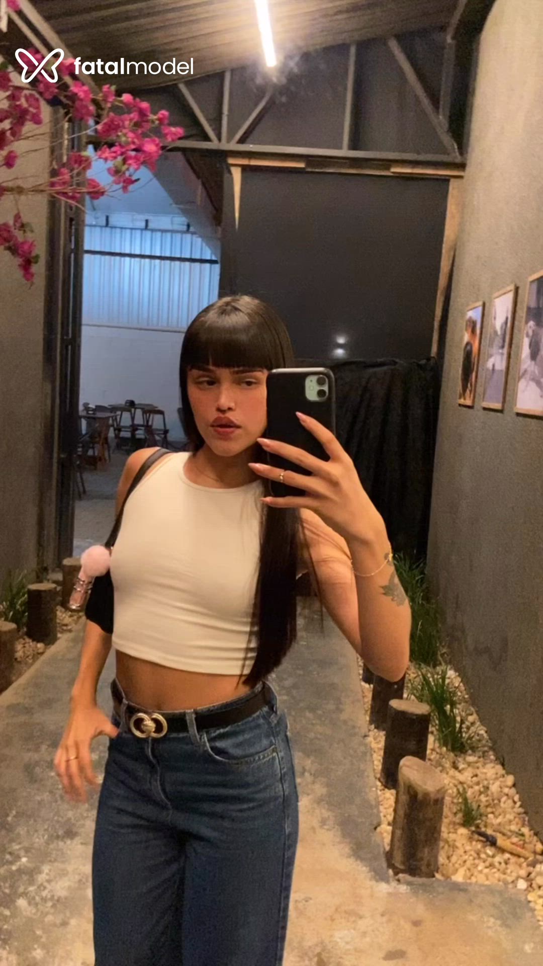 Acompanhante mulher morena (o) de olhos castanhos - Beatriz Lou