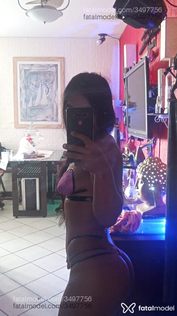 Acompanhante mulher morena (o) de olhos castanhos - Luana