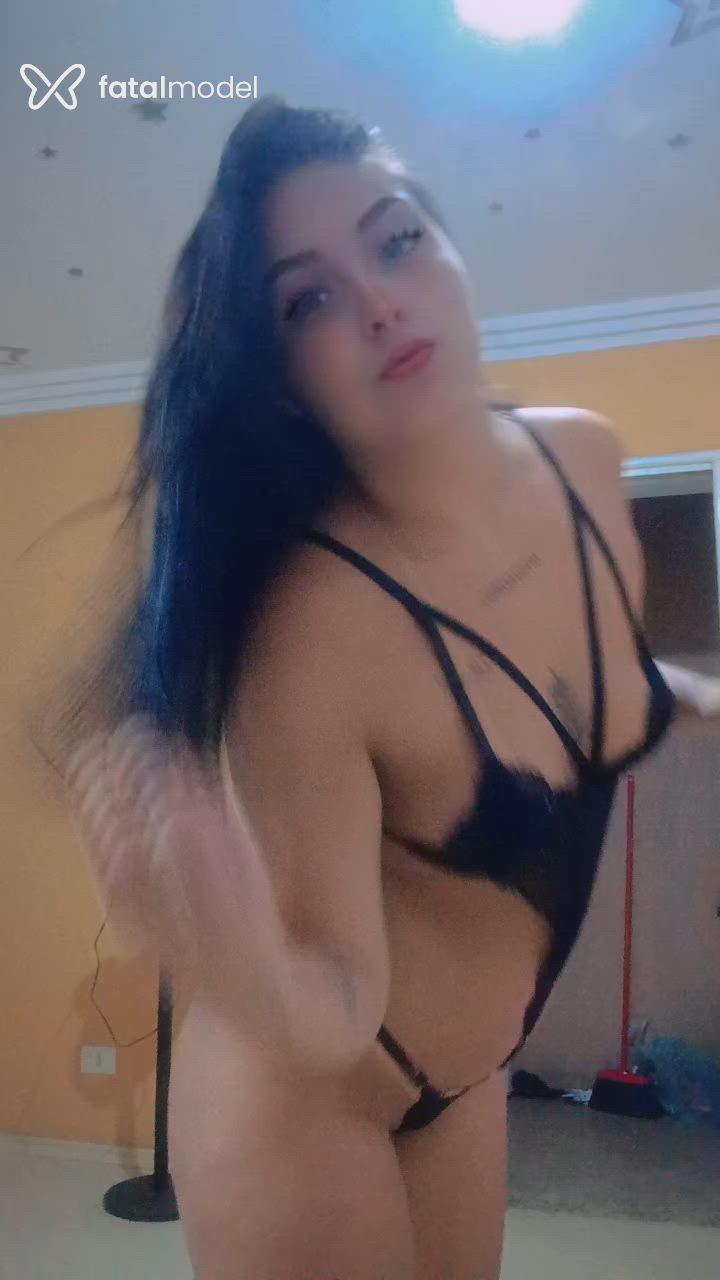 Acompanhante mulher morena (o) de olhos castanhos - Larissa Prado