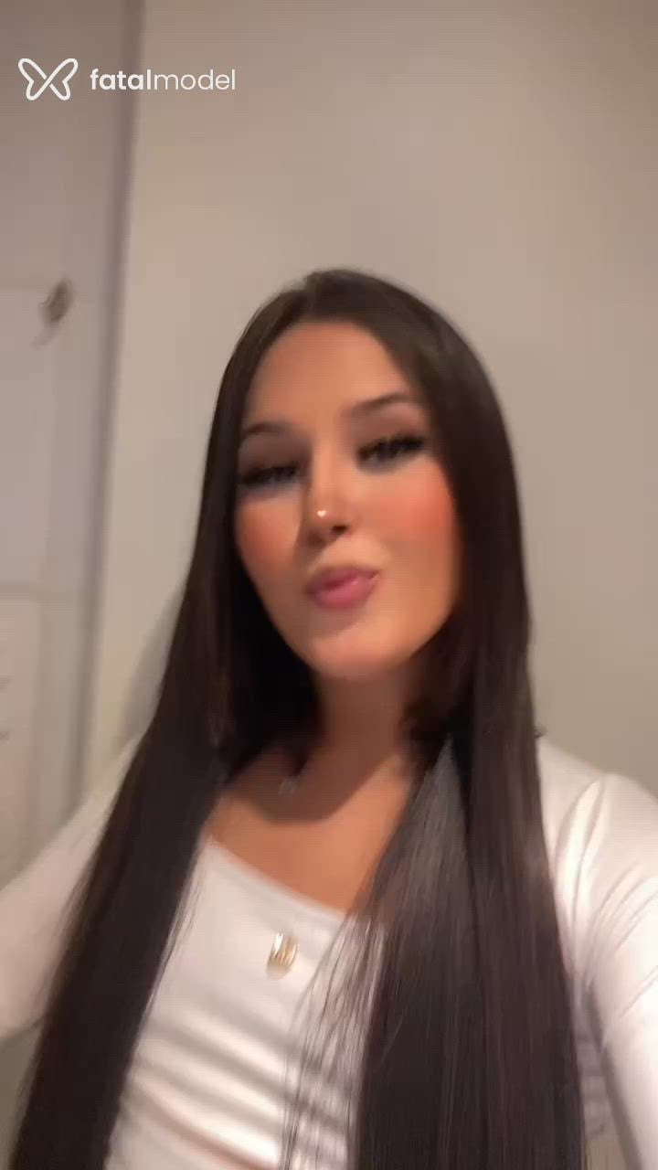 Acompanhante mulher trans com cabelo castanho de olhos castanhos - Vitória Ketellyn Acompanhante mulher trans com cabelo castanho de olhos castanhos - Vitória Ketellyn