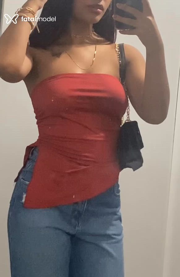 Acompanhante mulher com cabelo castanho de olhos castanhos - Maanu