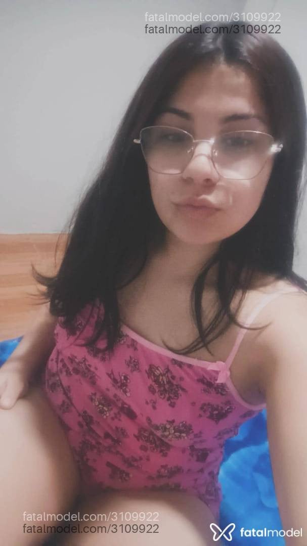 Acompanhante mulher morena (o) de olhos castanhos - Baixinhagostosa