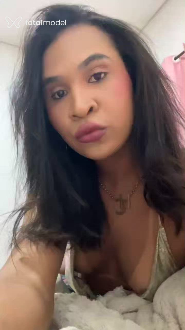 Acompanhante mulher trans morena (o) de olhos castanhos - Larissa Acompanhante mulher trans morena (o) de olhos castanhos - Larissa