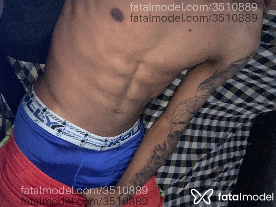 Acompanhante homem morena (o) de olhos castanhos - Gustavinhooo