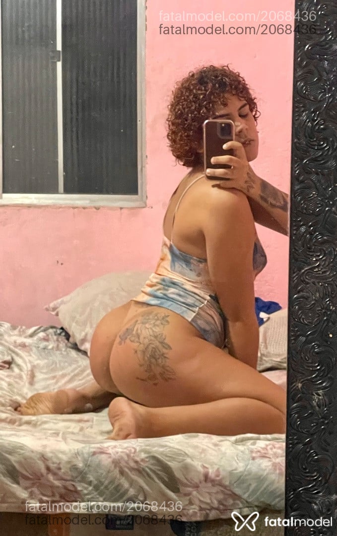 Acompanhante mulher trans morena (o) de olhos castanhos - Jhully