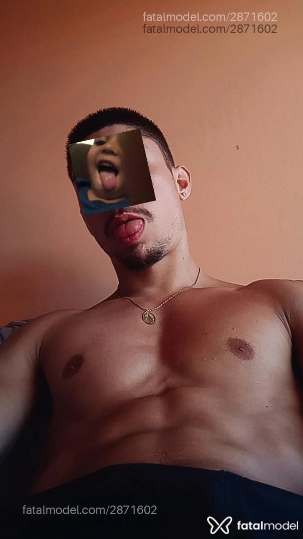 Acompanhante homem com cabelo castanho de olhos azuis - Christoffer