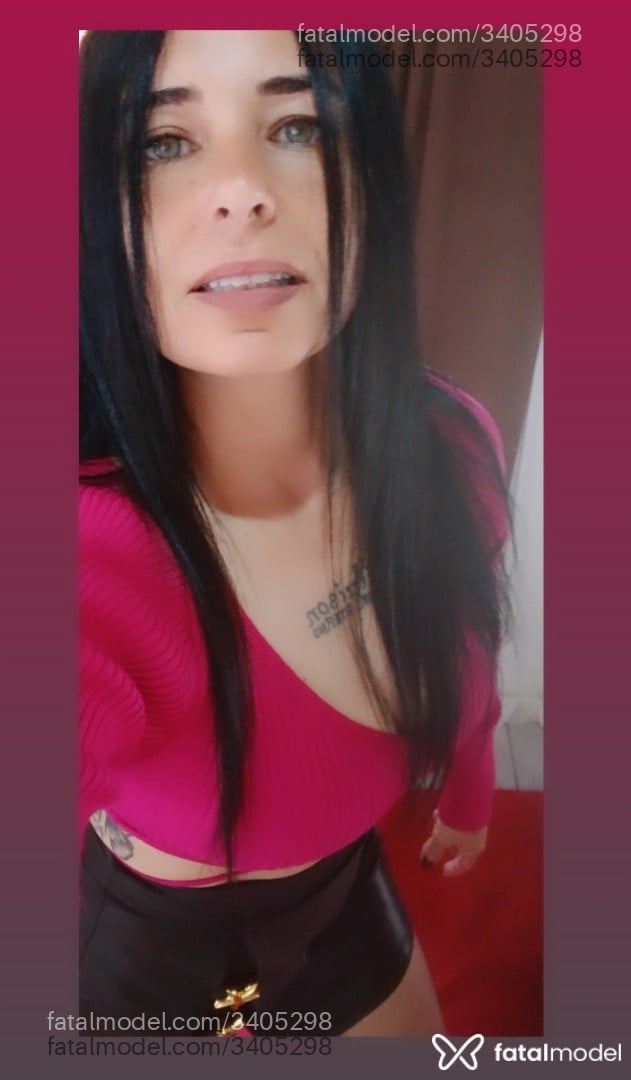Acompanhante mulher morena (o) de olhos verdes - Docepaixao