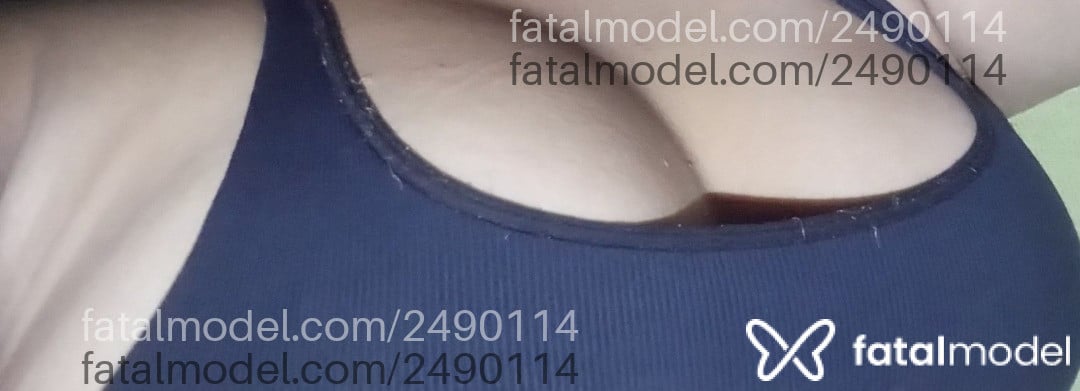 Acompanhante mulher morena (o) de olhos castanhos - Stephanie