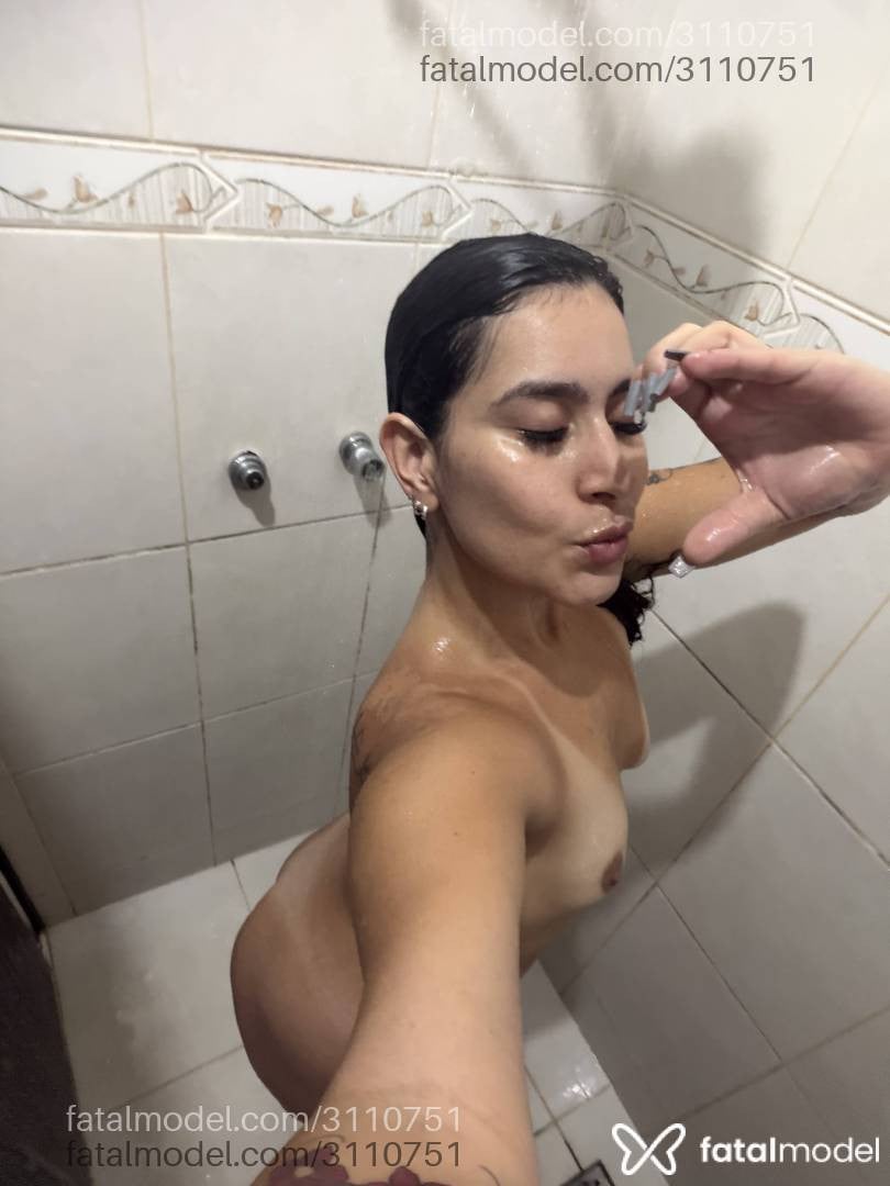 Acompanhante mulher morena (o) de olhos castanhos - Nathália