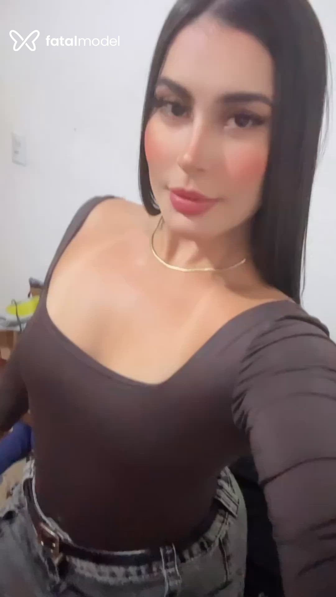 Acompanhante mulher morena (o) de olhos castanhos - Nathália