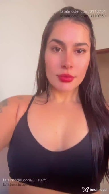 Acompanhante mulher morena (o) de olhos castanhos - Nathália
