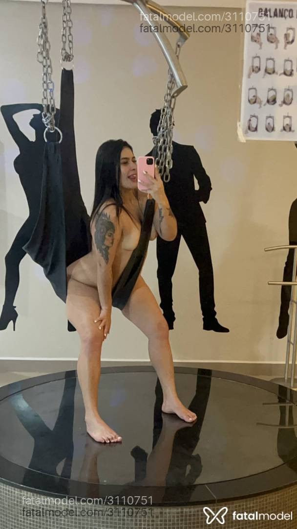 Acompanhante mulher morena (o) de olhos castanhos - Nathália