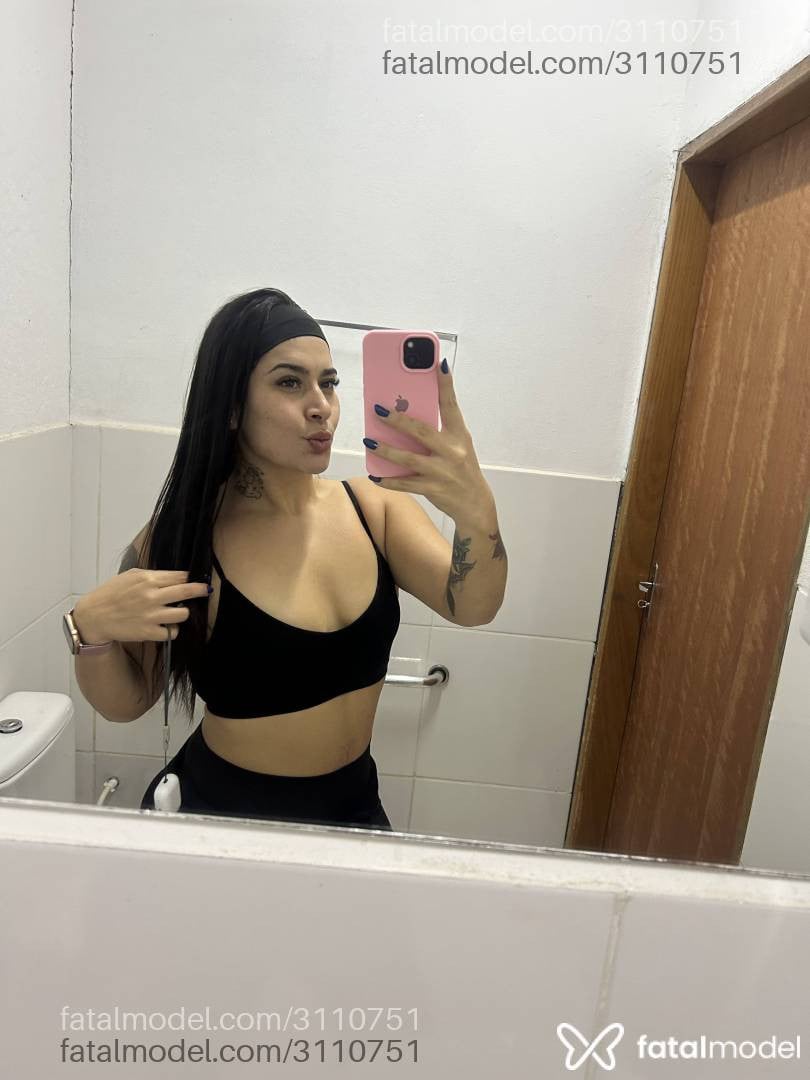 Acompanhante mulher morena (o) de olhos castanhos - Nathália