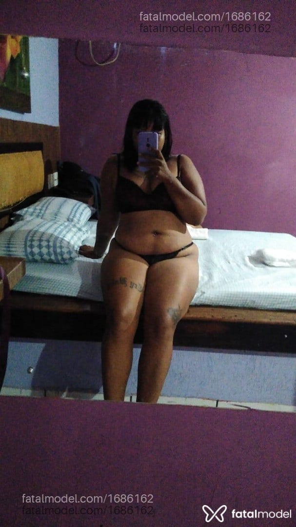Acompanhante mulher morena (o) de olhos castanhos - Ana Julia