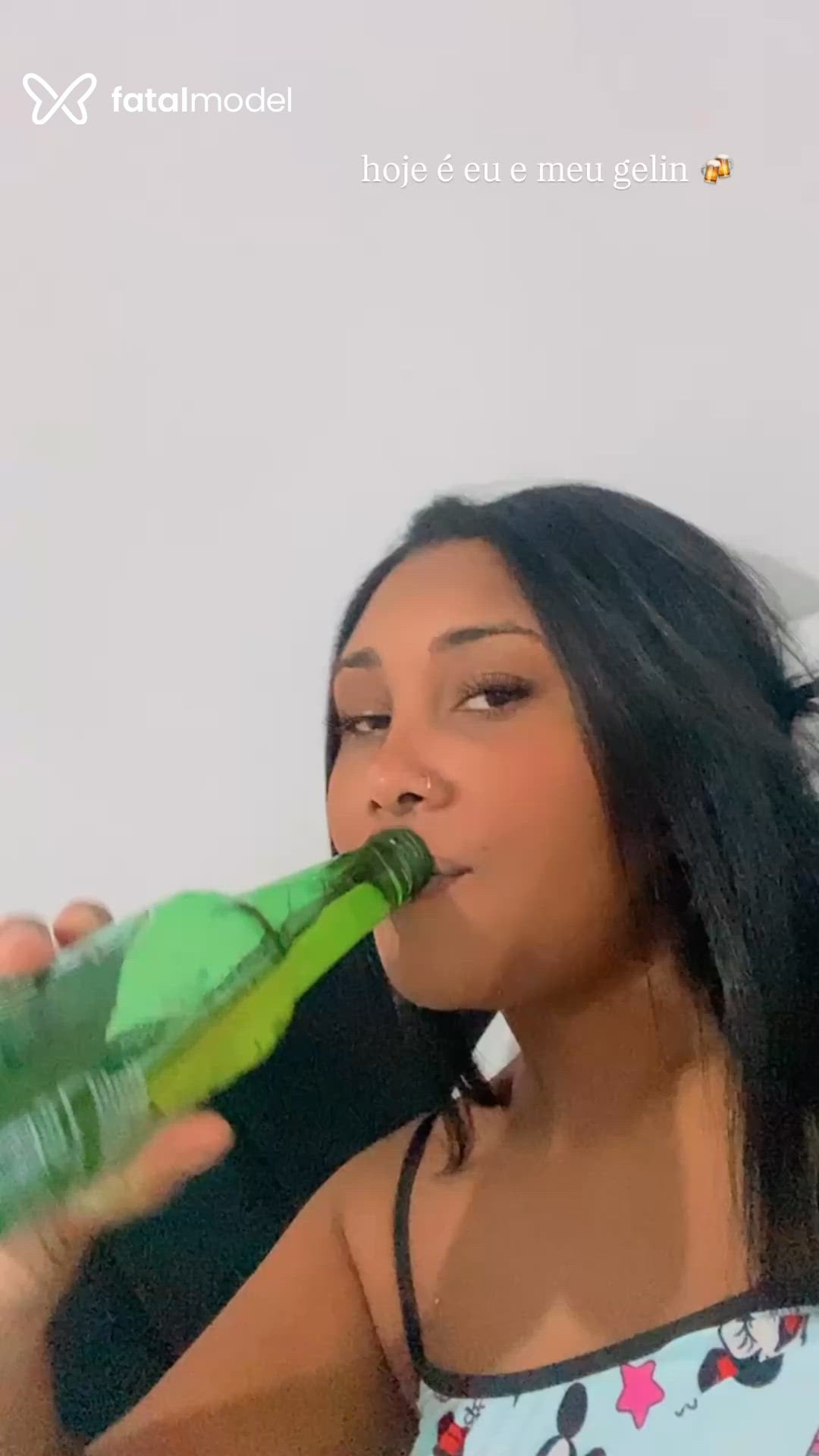 Acompanhante mulher morena (o) de olhos pretos - Milena Bittencourt