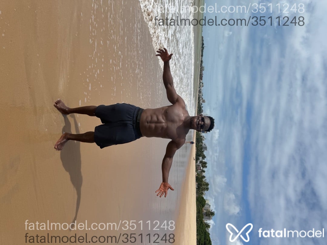 Acompanhante homem morena (o) de olhos pretos - Henry Paul