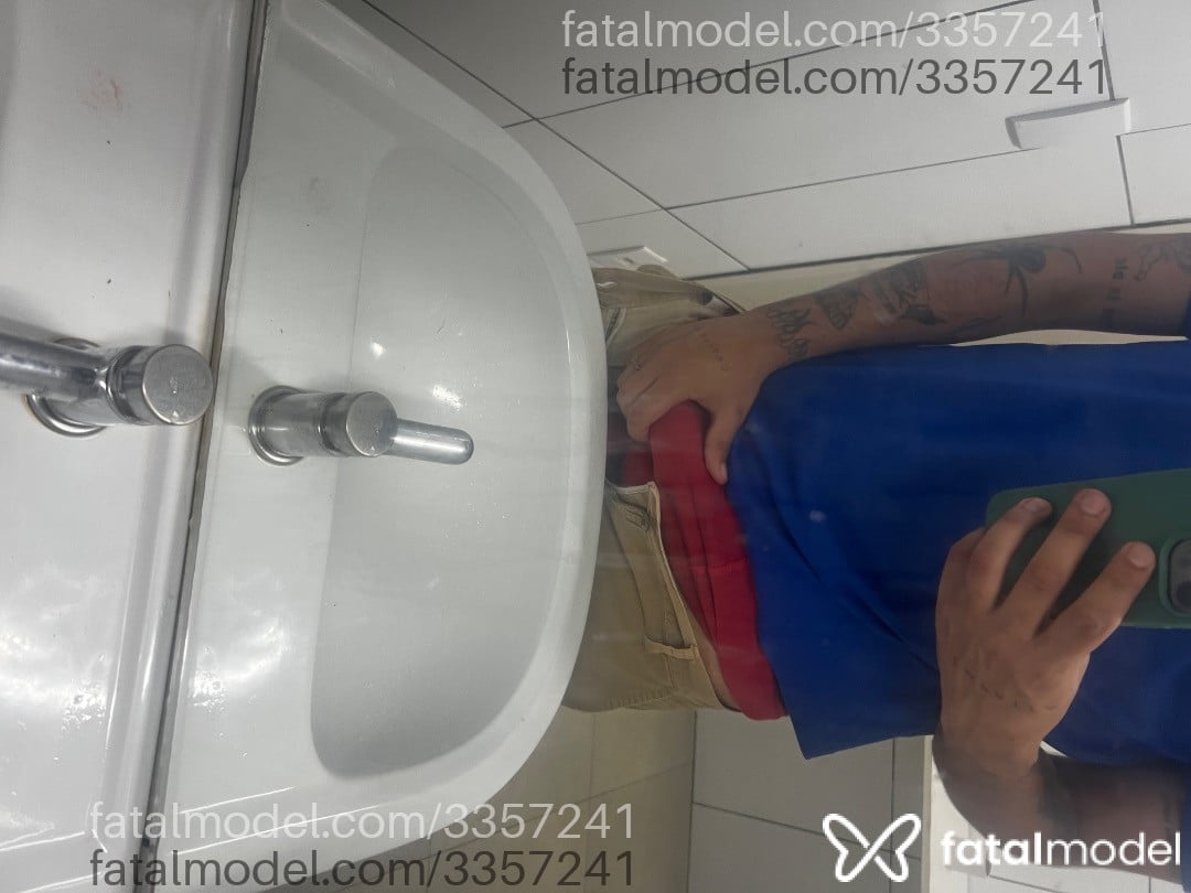 Acompanhante homem morena (o) de olhos castanhos - Junior