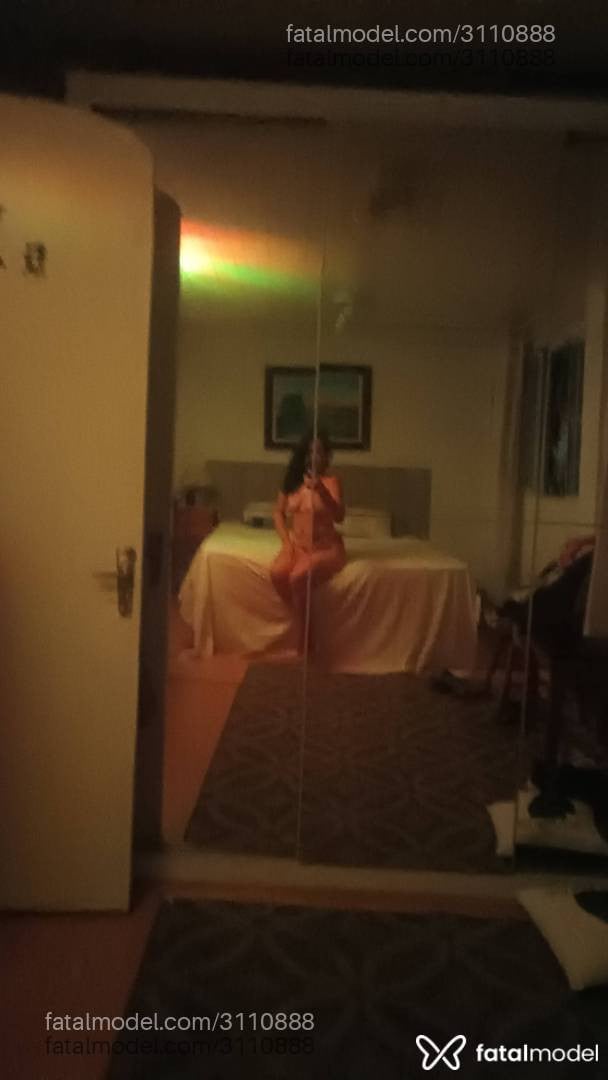 Acompanhante mulher morena (o) de olhos castanhos em Porto Alegre - Camila