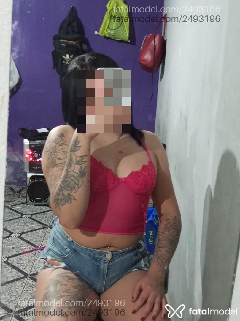 Acompanhante mulher trans com cabelo castanho de olhos castanhos - Bruninha