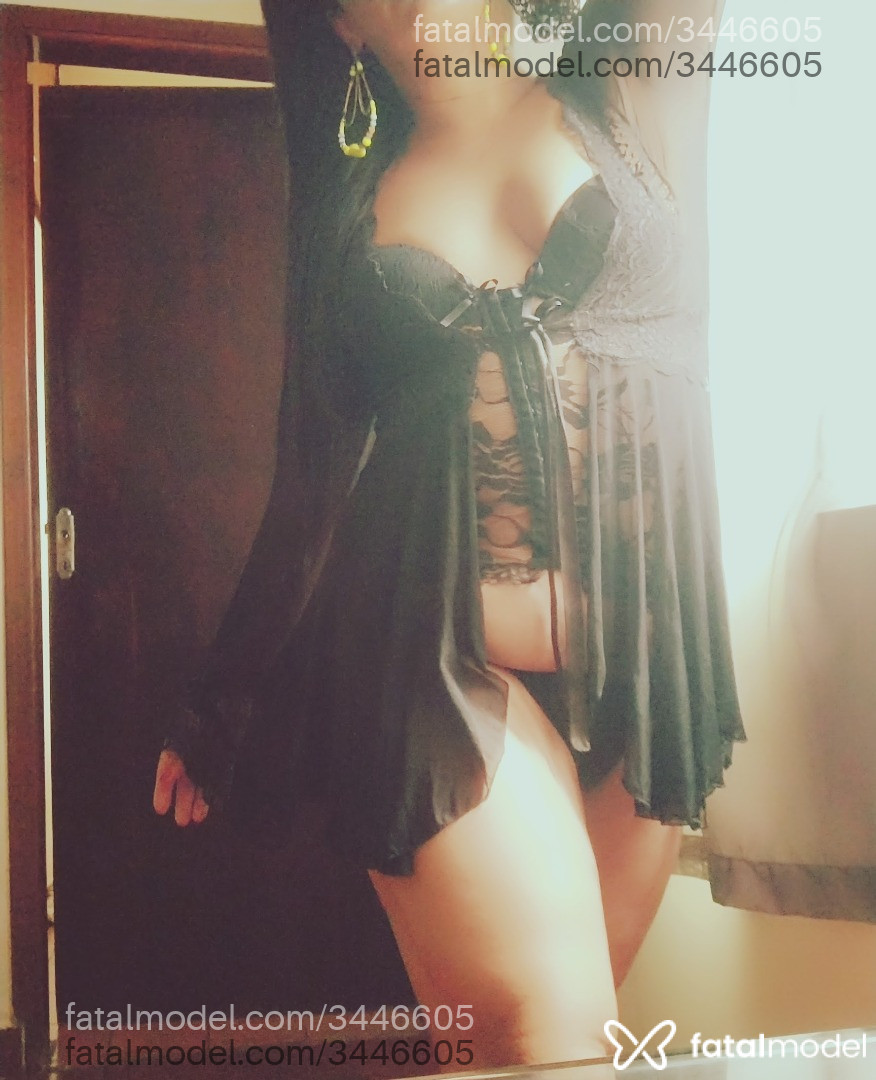 Acompanhante mulher trans morena (o) de olhos castanhos - Paty Llana