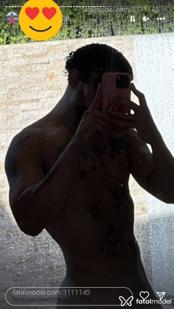 Acompanhante homem morena (o) de olhos castanhos em Vila Velha - Matheus