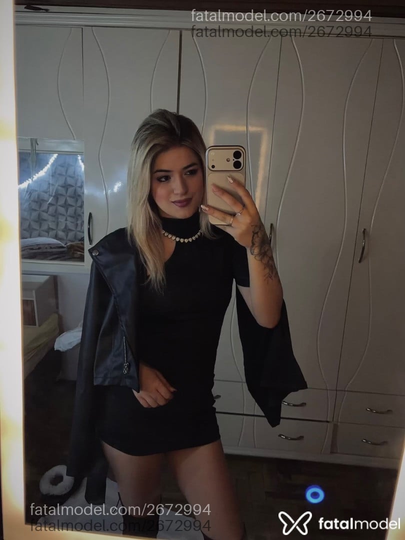 Acompanhante mulher loira (o) de olhos castanhos - Bruna Acompanhante mulher loira (o) de olhos castanhos - Bruna
