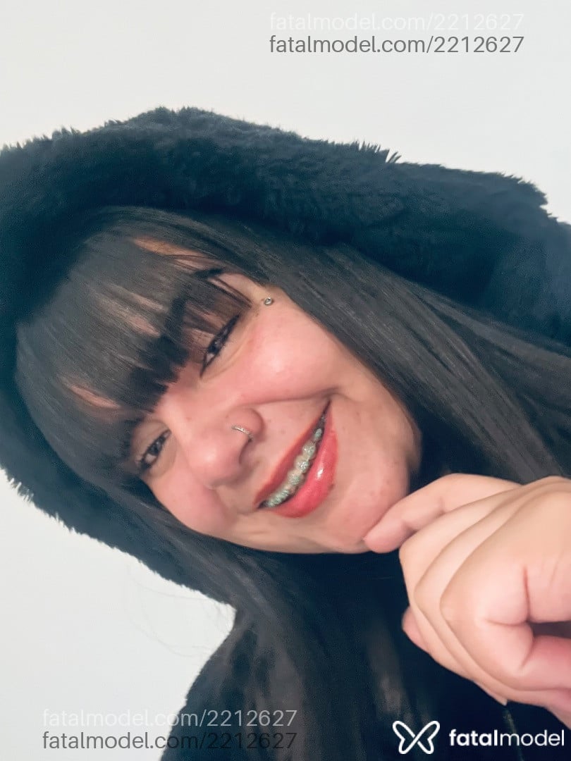 Acompanhante mulher morena (o) de olhos castanhos - Feehh Acompanhante mulher morena (o) de olhos castanhos - Feehh
