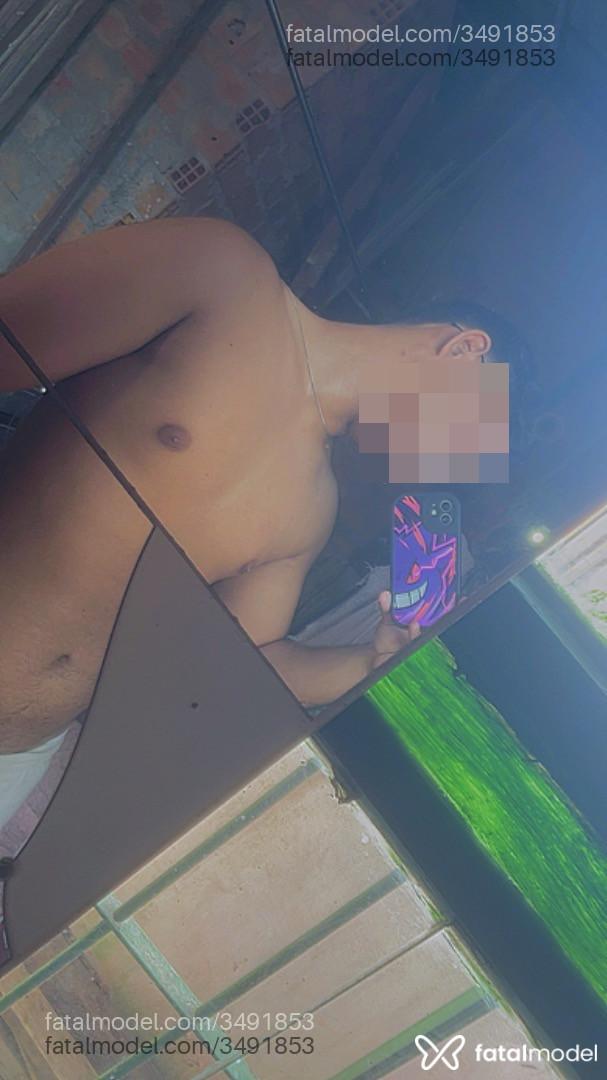 Acompanhante homem morena (o) de olhos castanhos - Lekdiscreto