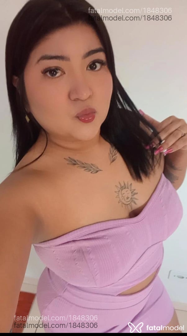 Acompanhante mulher morena (o) de olhos castanhos - Naomi kim