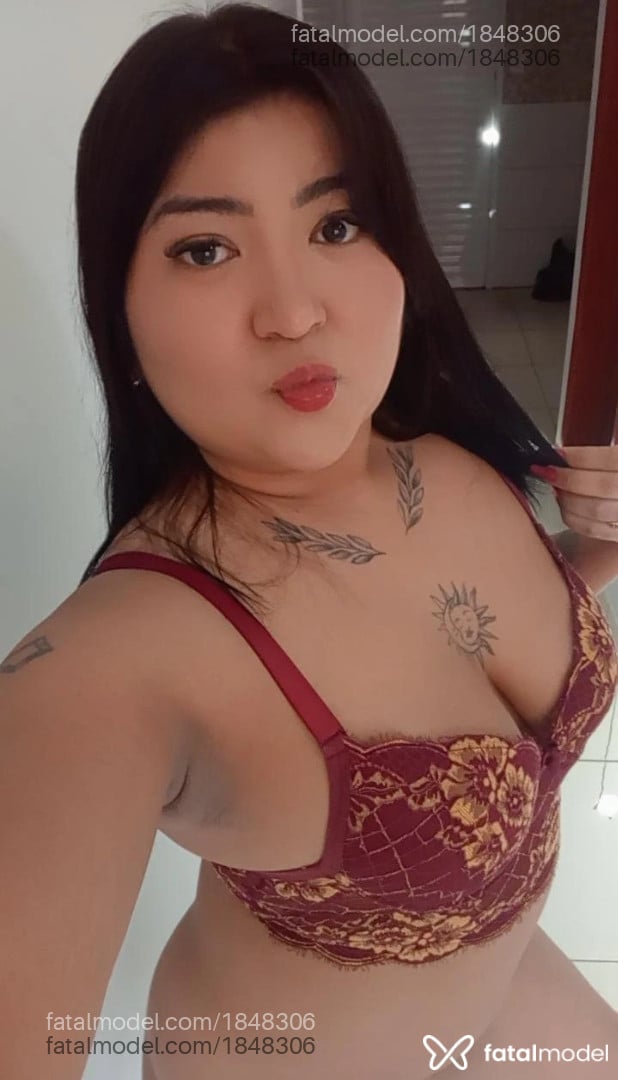 Acompanhante mulher morena (o) de olhos castanhos - Naomi kim