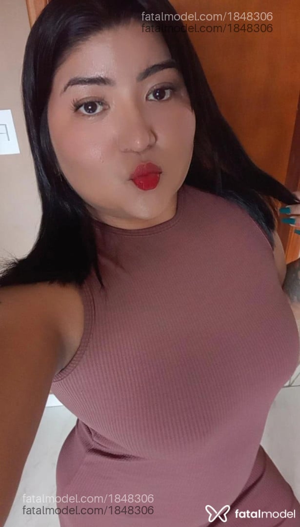 Acompanhante mulher morena (o) de olhos castanhos - Naomi kim Acompanhante mulher morena (o) de olhos castanhos - Naomi kim