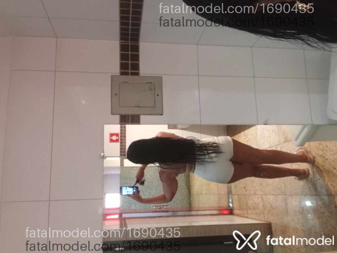 Acompanhante mulher morena (o) de olhos castanhos - Tay Rangel
