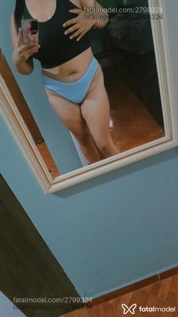 Acompanhante mulher morena (o) de olhos castanhos - Stefanny