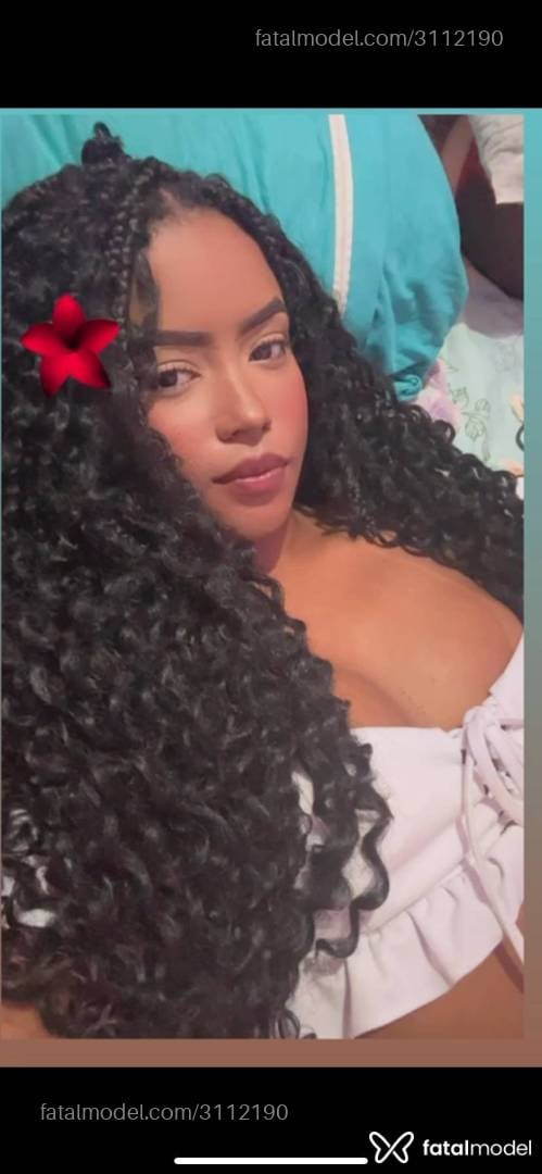 Acompanhante mulher morena (o) de olhos mel em Monte Carmelo - Fabi Araújo