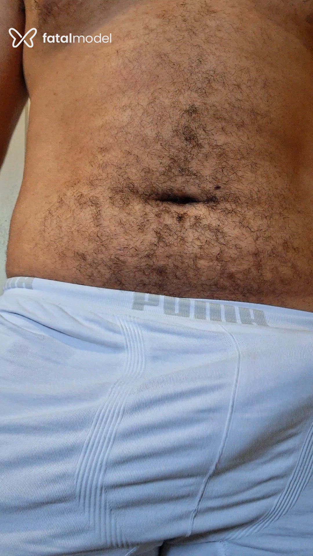 Acompanhante homem com cabelo castanho de olhos castanhos - Bruno Moraes