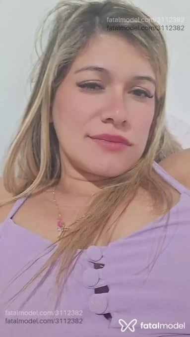 Acompanhante mulher loira (o) de olhos castanhos em Rondonópolis - Nicolly