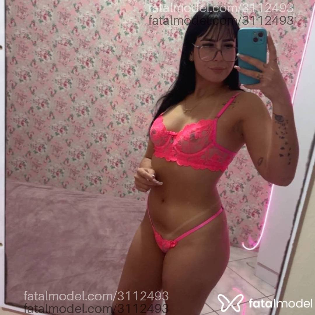 Acompanhante mulher morena (o) de olhos castanhos - Priscila Cavalcant