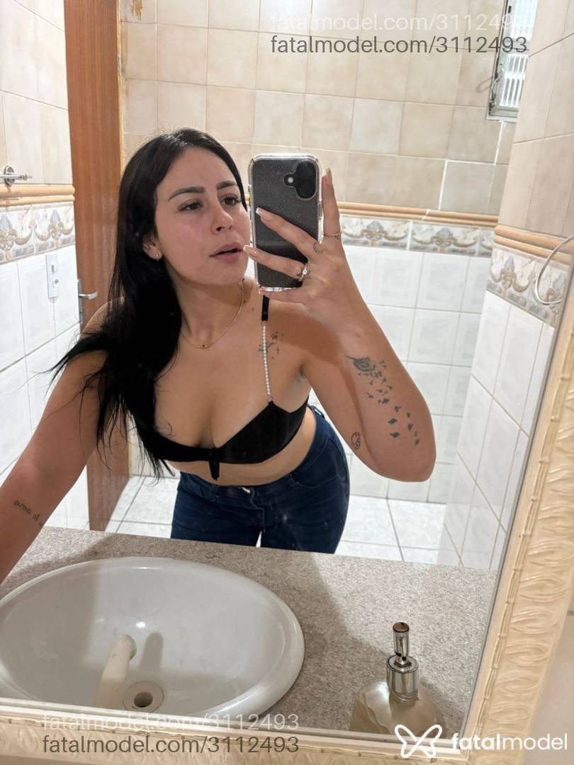 Acompanhante mulher morena (o) de olhos castanhos em São José - Priscila Cavalcant