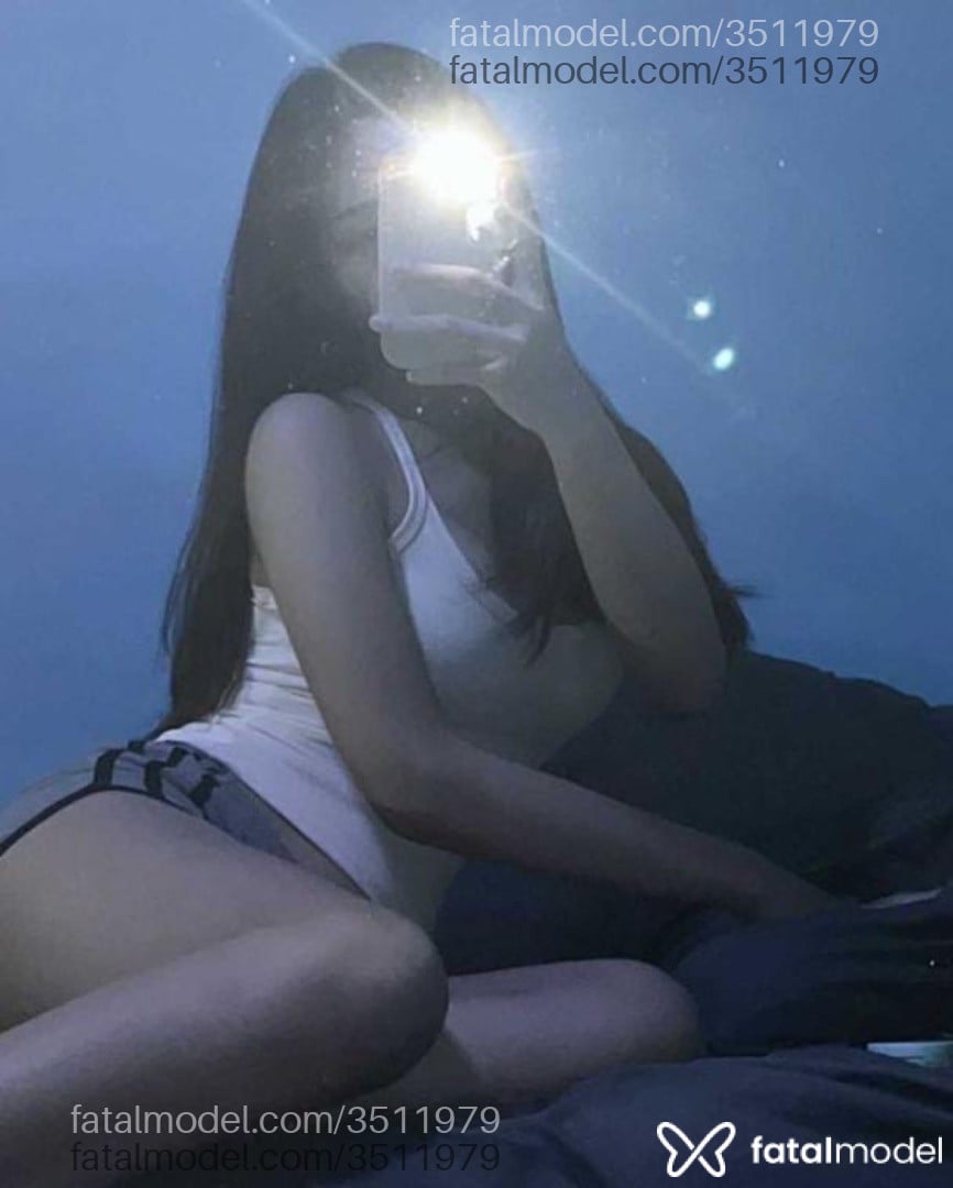 Acompanhante mulher morena (o) de olhos castanhos - Rebecca