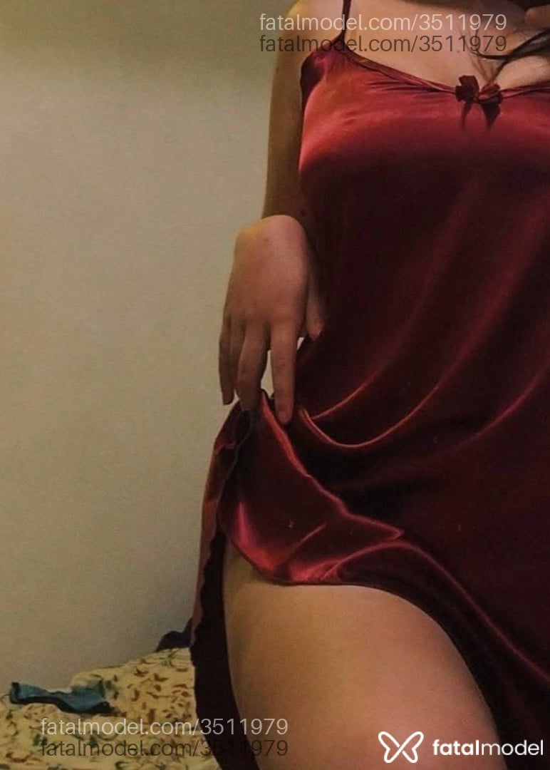 Acompanhante mulher morena (o) de olhos castanhos - Rebecca
