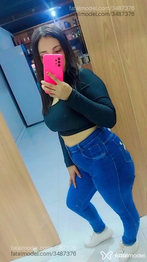 Acompanhante mulher morena (o) de olhos castanhos - Saborzin