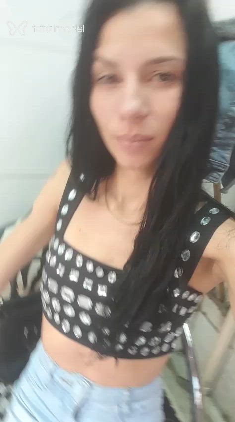 Acompanhante mulher morena (o) de olhos castanhos - May Fernandes Acompanhante mulher morena (o) de olhos castanhos - May Fernandes